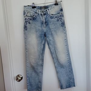 PULL & BEAR EMBROIDERED JEANS